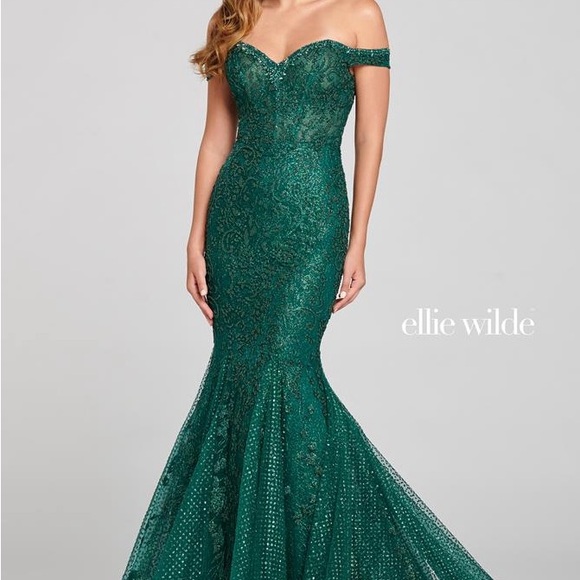 ellie wilde Dresses & Skirts - Ellie Wilde Emerald Off-Shoulder Dress